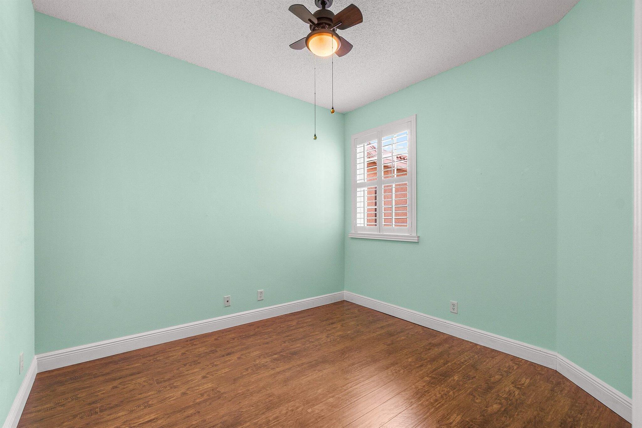 TEQUESTA TRACE CONDO - Residential