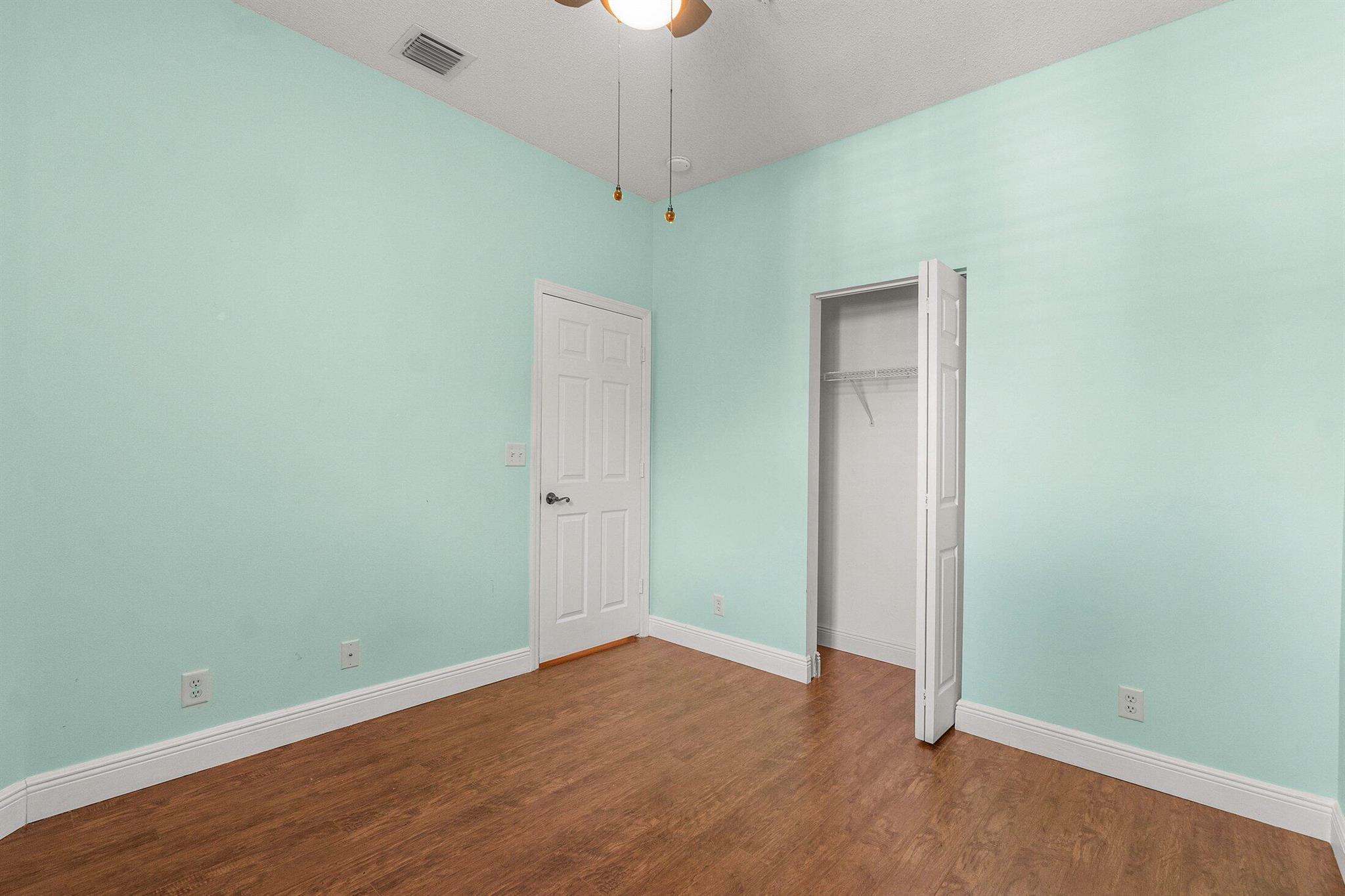 TEQUESTA TRACE CONDO - Residential