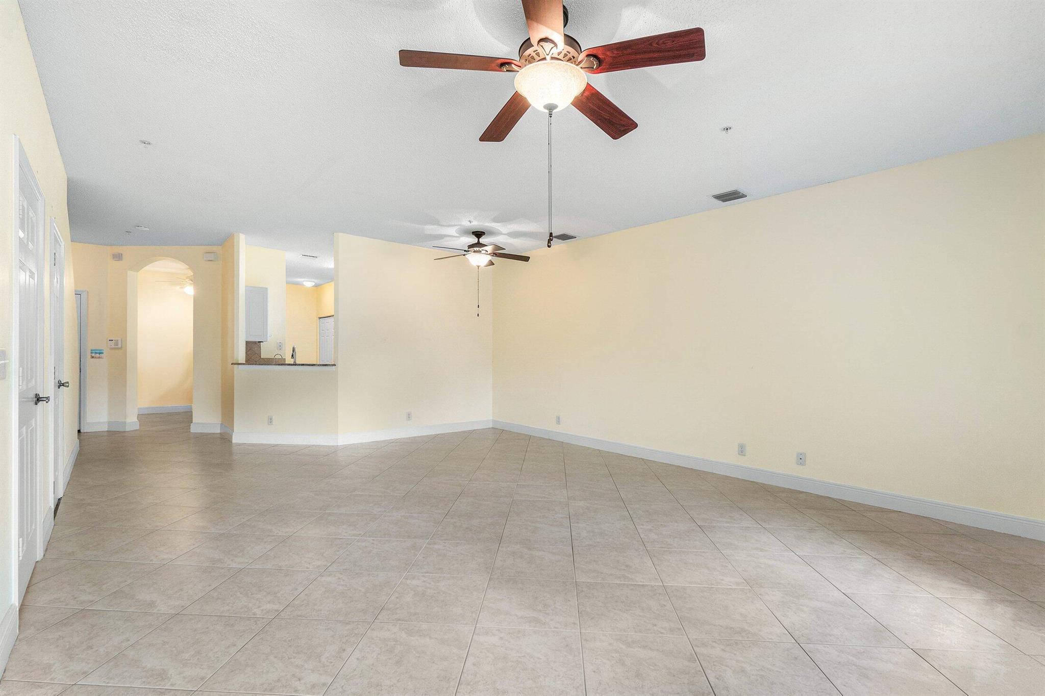 TEQUESTA TRACE CONDO - Residential