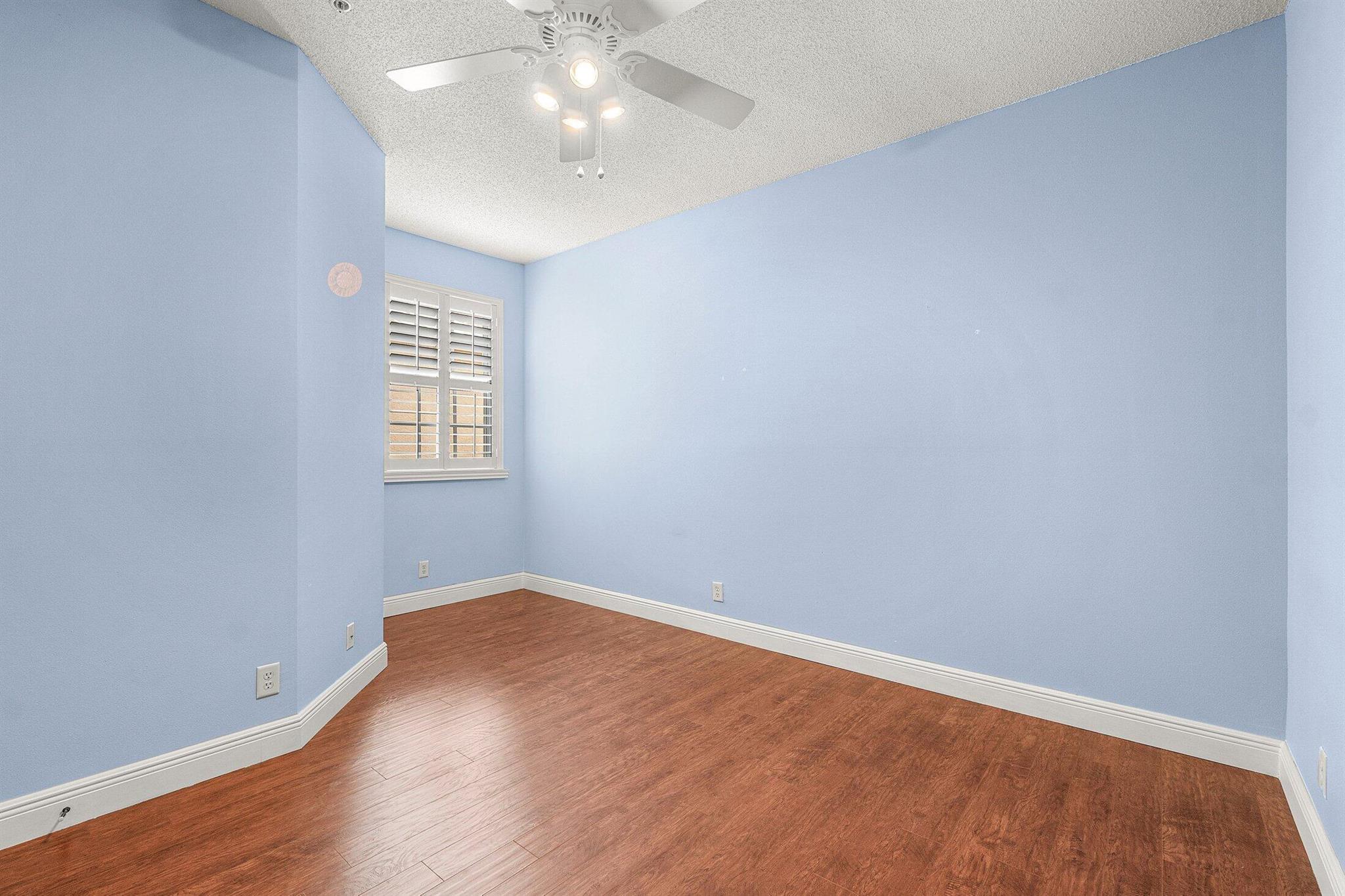 TEQUESTA TRACE CONDO - Residential