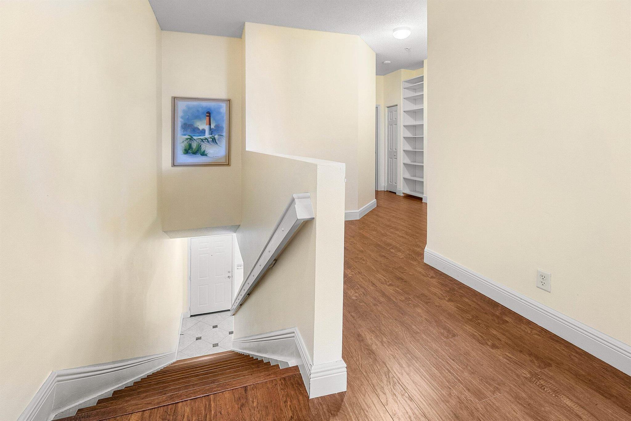 TEQUESTA TRACE CONDO - Residential