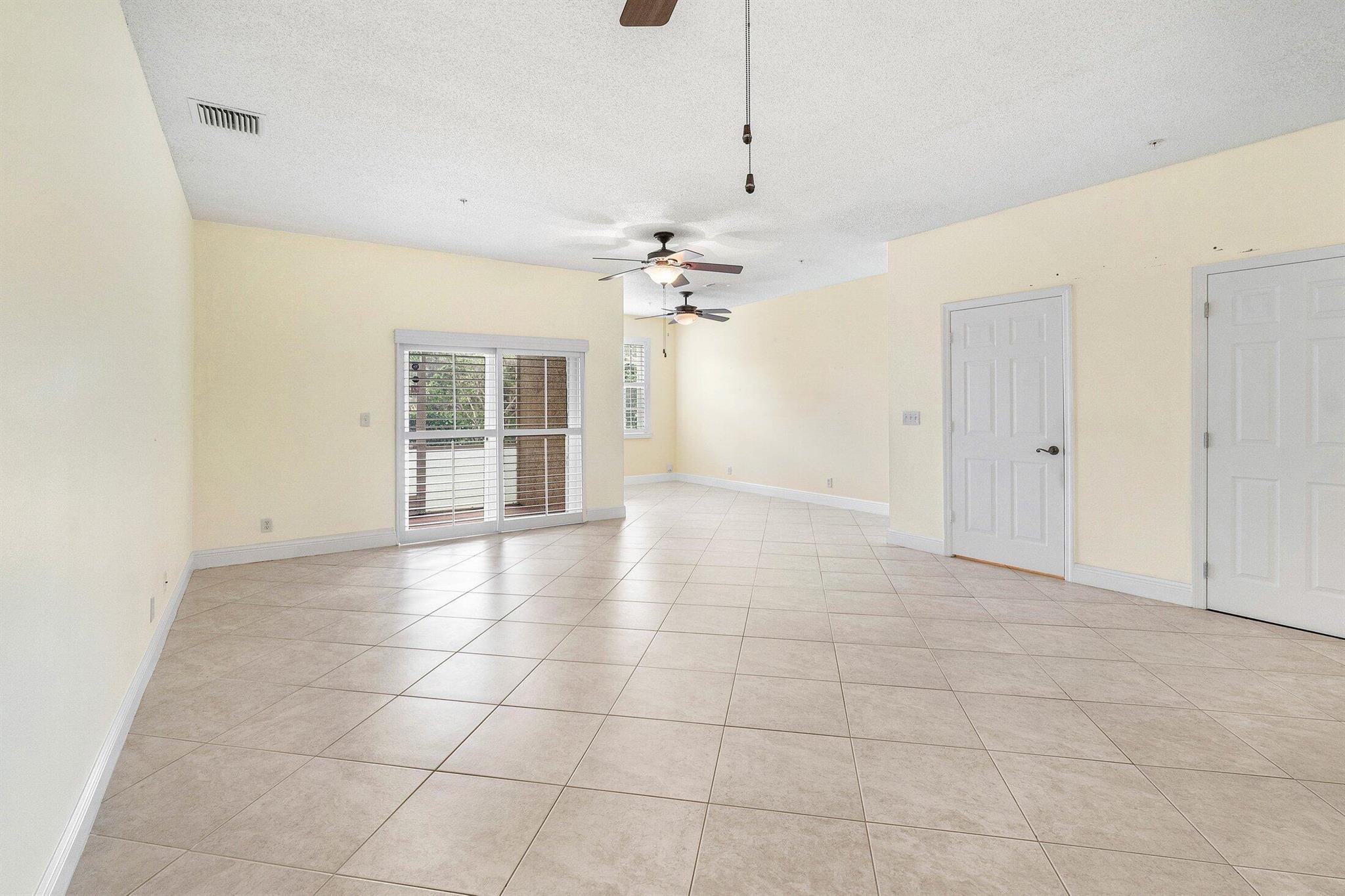 TEQUESTA TRACE CONDO - Residential