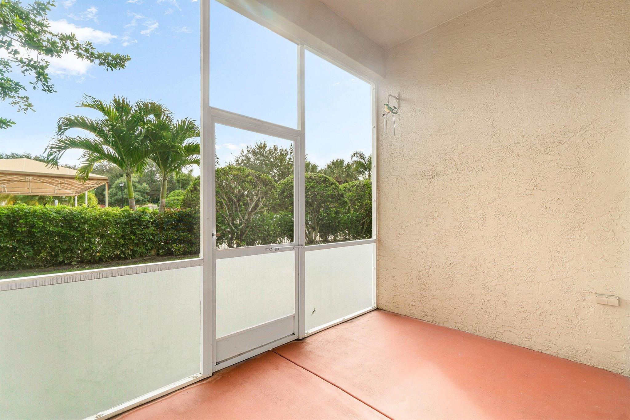 TEQUESTA TRACE CONDO - Residential