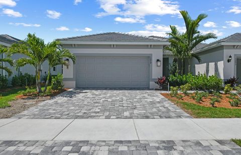 1279 Harper Way Villa 13 Vero Beach FL 32960