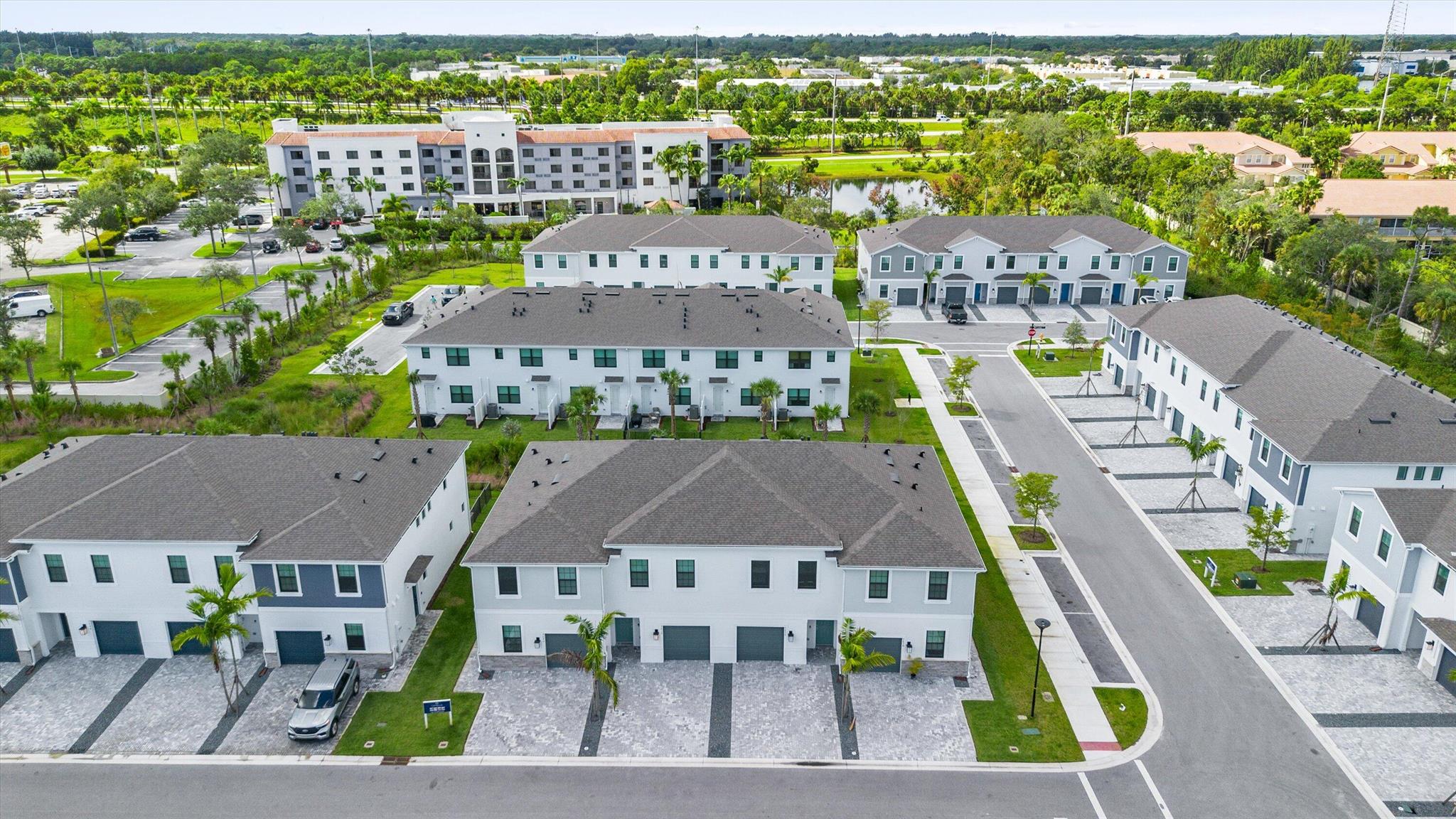 95 RIVERSIDE PUD PHASE IV - Residential Lease