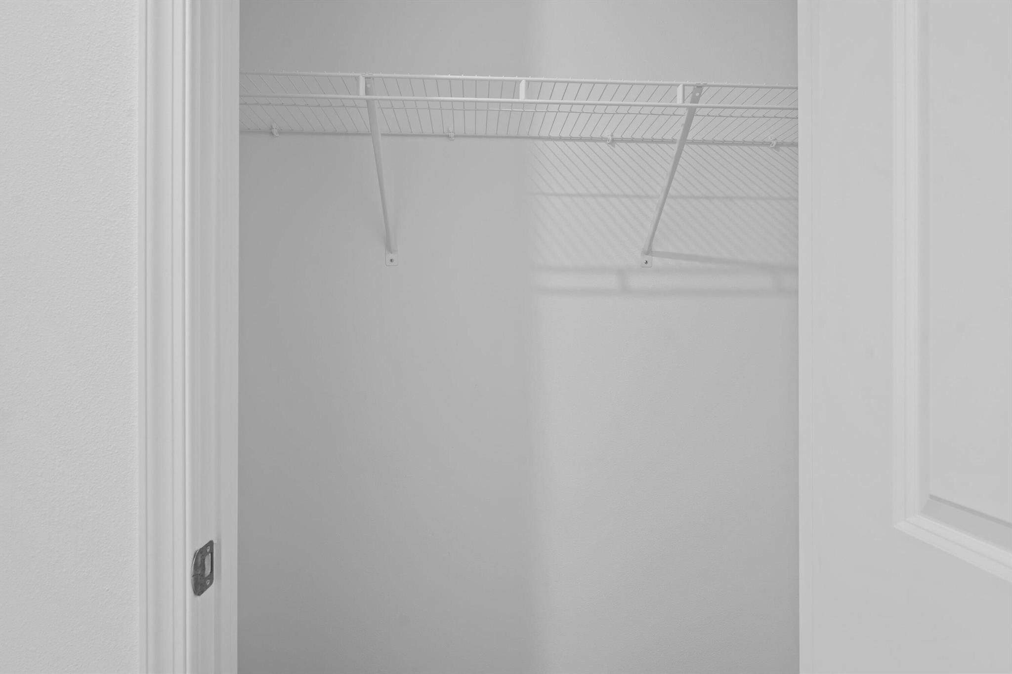 95 RIVERSIDE PUD PHASE IV - Residential Lease