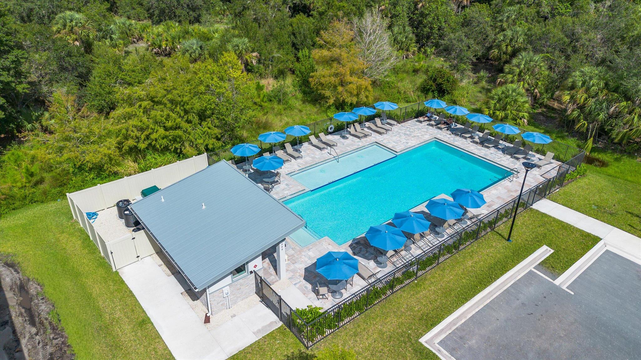 95 RIVERSIDE PUD PHASE IV - Residential Lease