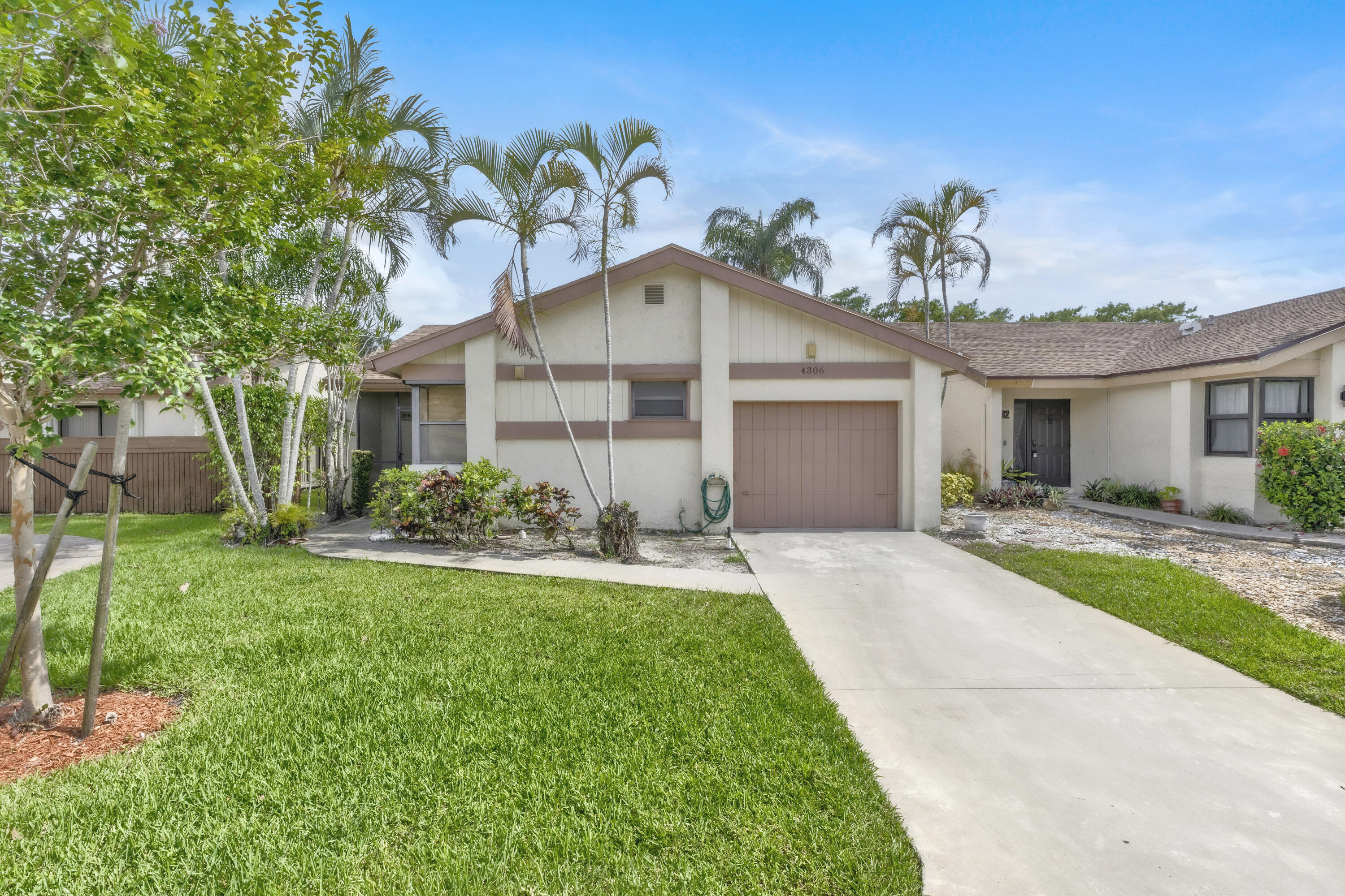 4306 Acacia Circle, Coconut Creek FL 33066