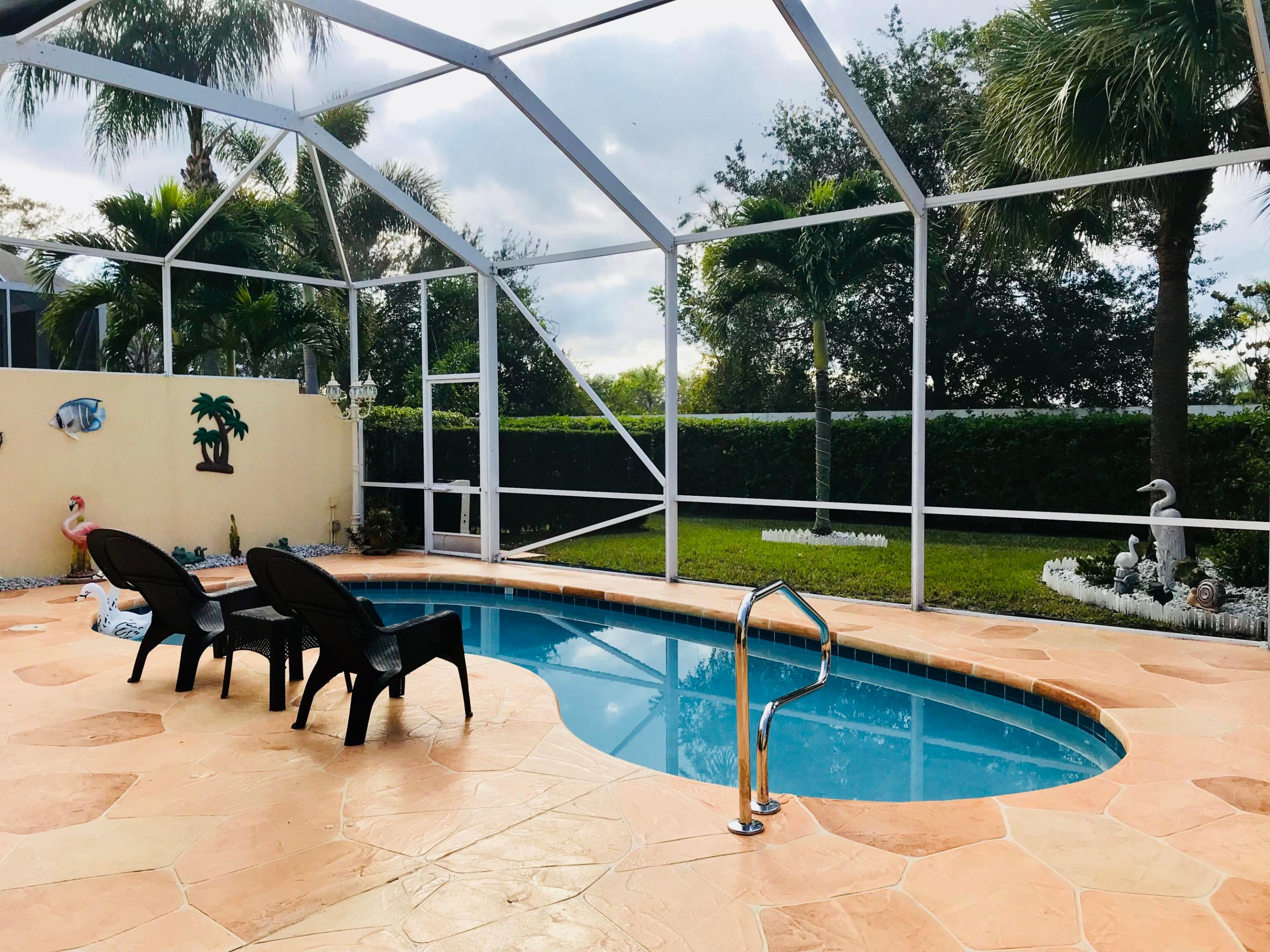 CARLETON OAKS - Residential