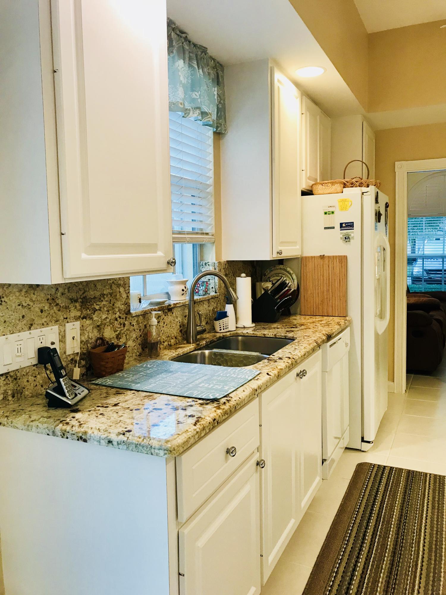 CARLETON OAKS - Residential