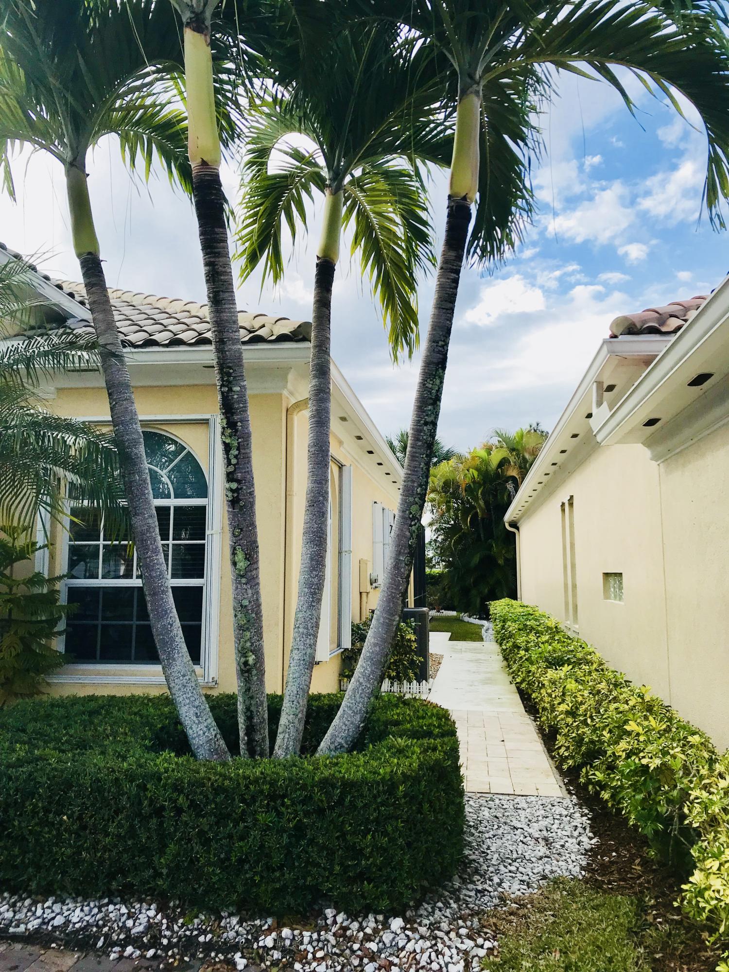 CARLETON OAKS - Residential