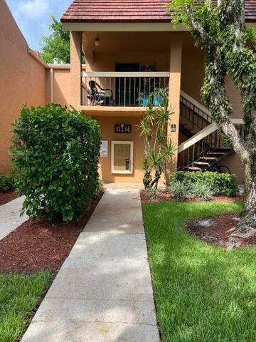 Photo of 11234 GREEN LAKE Drive #102, Boynton Beach, FL 33437 (MLS # B26094153)