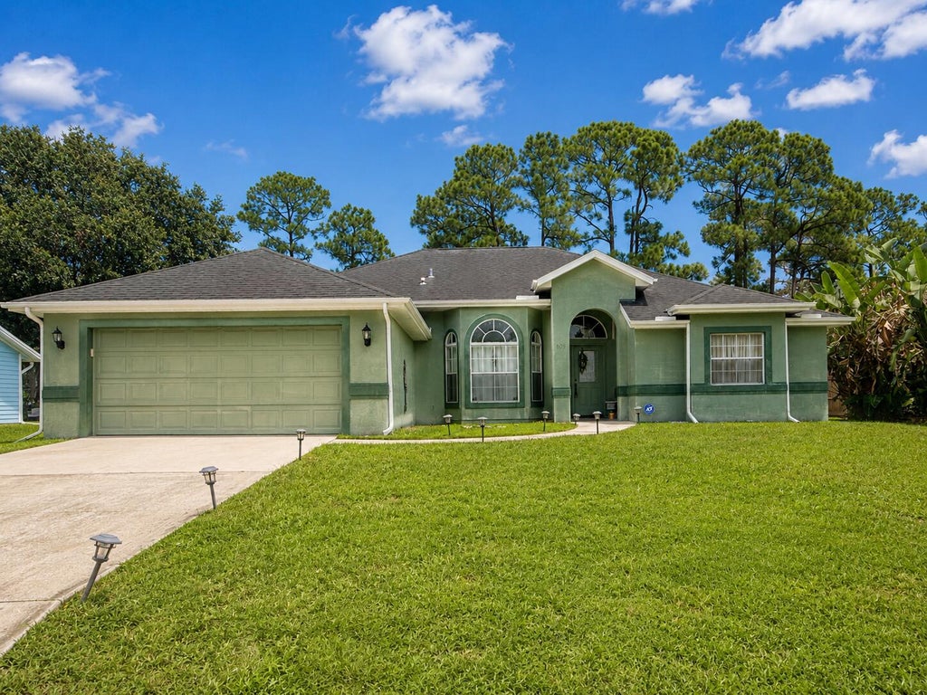 Photo of 609 SW JADA Road, Port Saint Lucie, FL 34953 (MLS # B26061422)