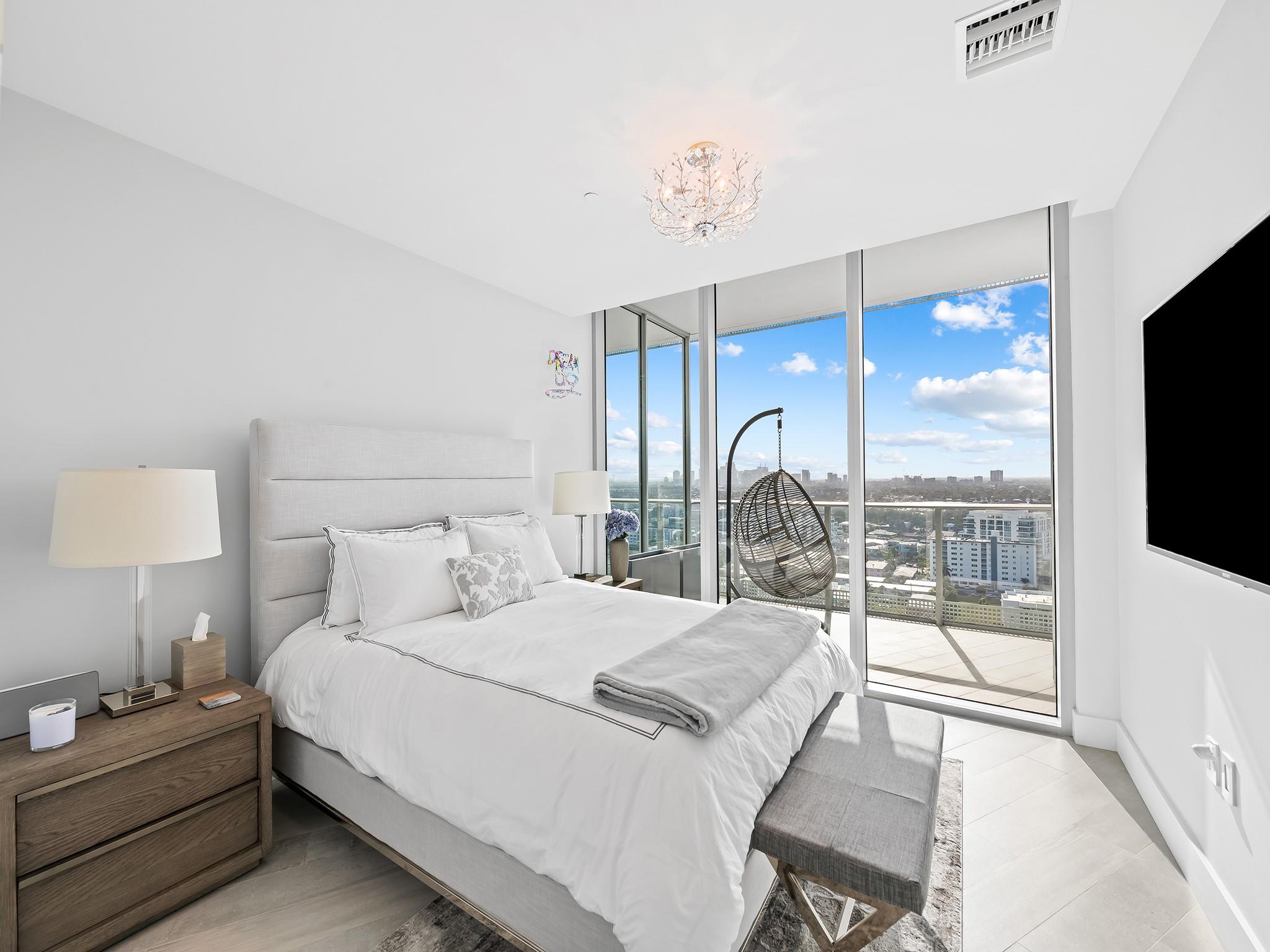 Paramount - Residential