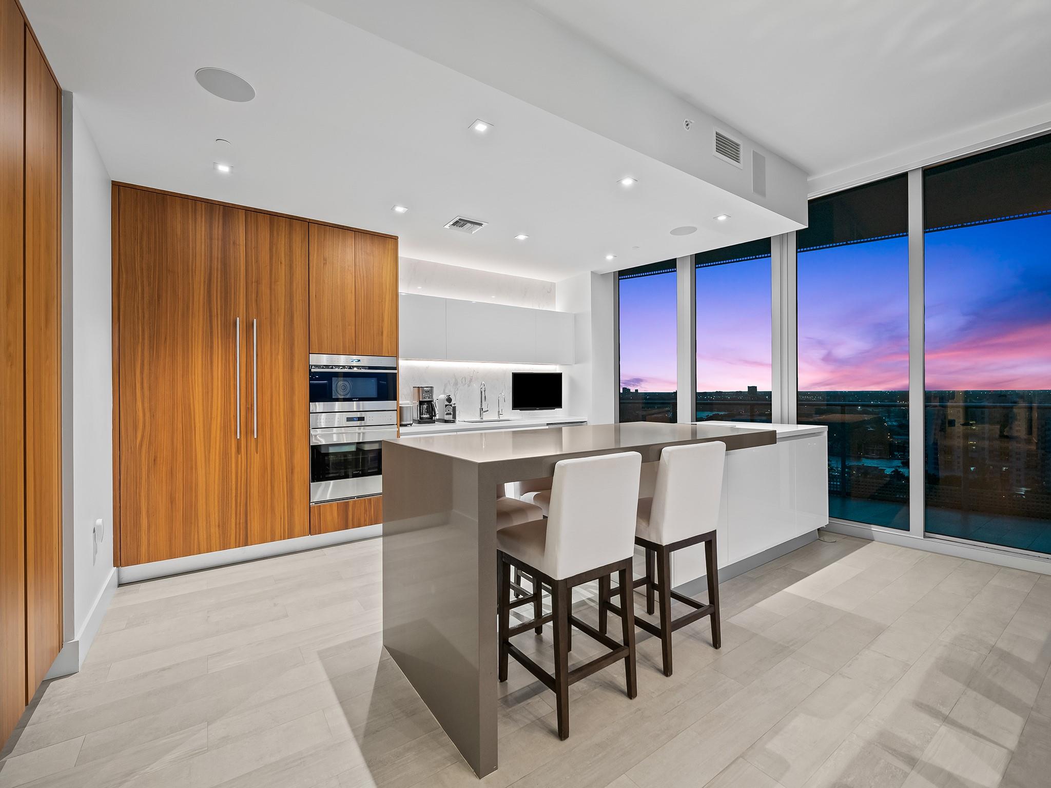 Paramount - Residential