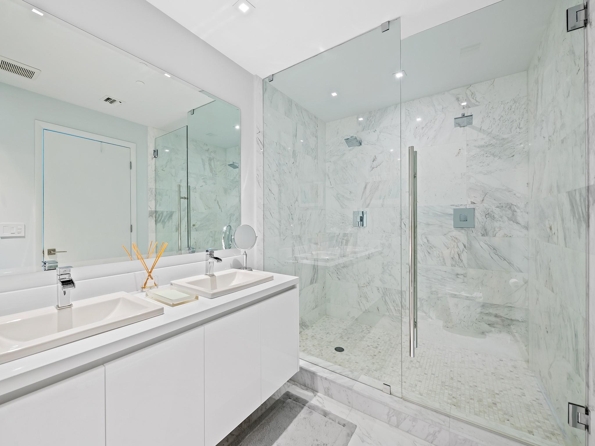 Paramount - Residential