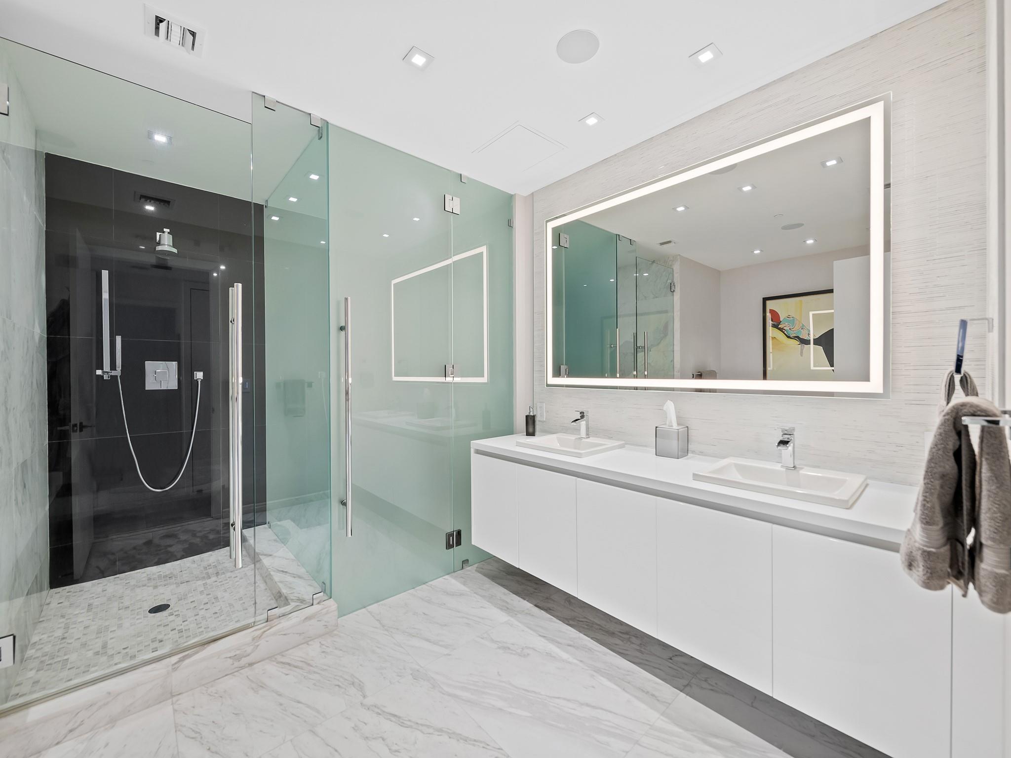 Paramount - Residential