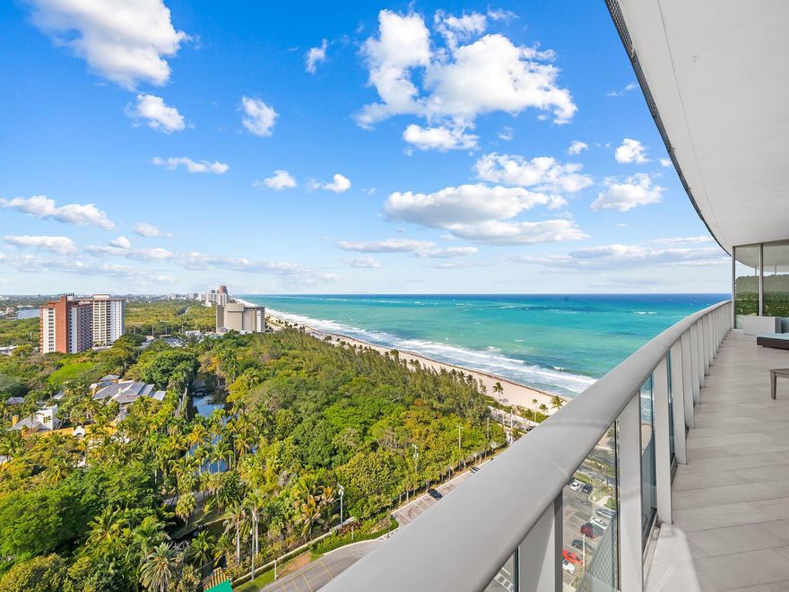 More than a home; this is a lifestyle. Experience unparalleled living, complimented by Fort Lauderdale's finest views! This exquisite 2,420 sq. ft. residence defines opulence with 3 spacious bedrooms & 3.5 beautifully appointed bathrooms. High above the vibrant cityscape, this home provides breathtaking panoramic views from Fort Lauderdale’s stunning coastline to Downtown. The direct access elevator flows to an expansive and open floor plan blending sophistication, comfort & style perfect for grand entertaining, with a gourmet kitchen that's a chef’s dream. Residents can indulge in many upscale amenities: Truluck's restaurant, sauna, yoga studio, guest suites for rent, full gym with Peloton area, BBQ area, infinity Olympic-sized pool with a hot tub, and beach service. Welcome to Paramount.