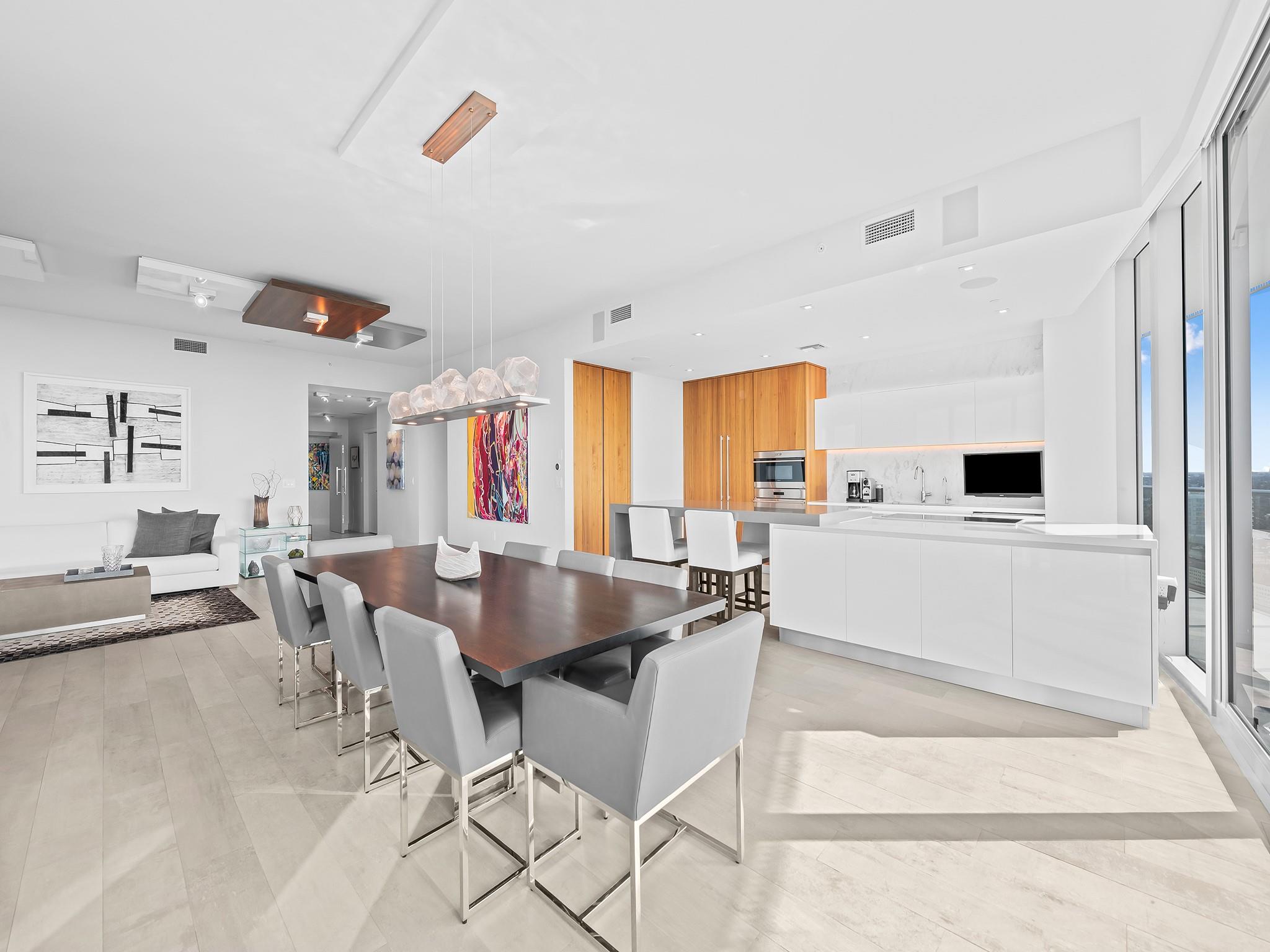 Paramount - Residential