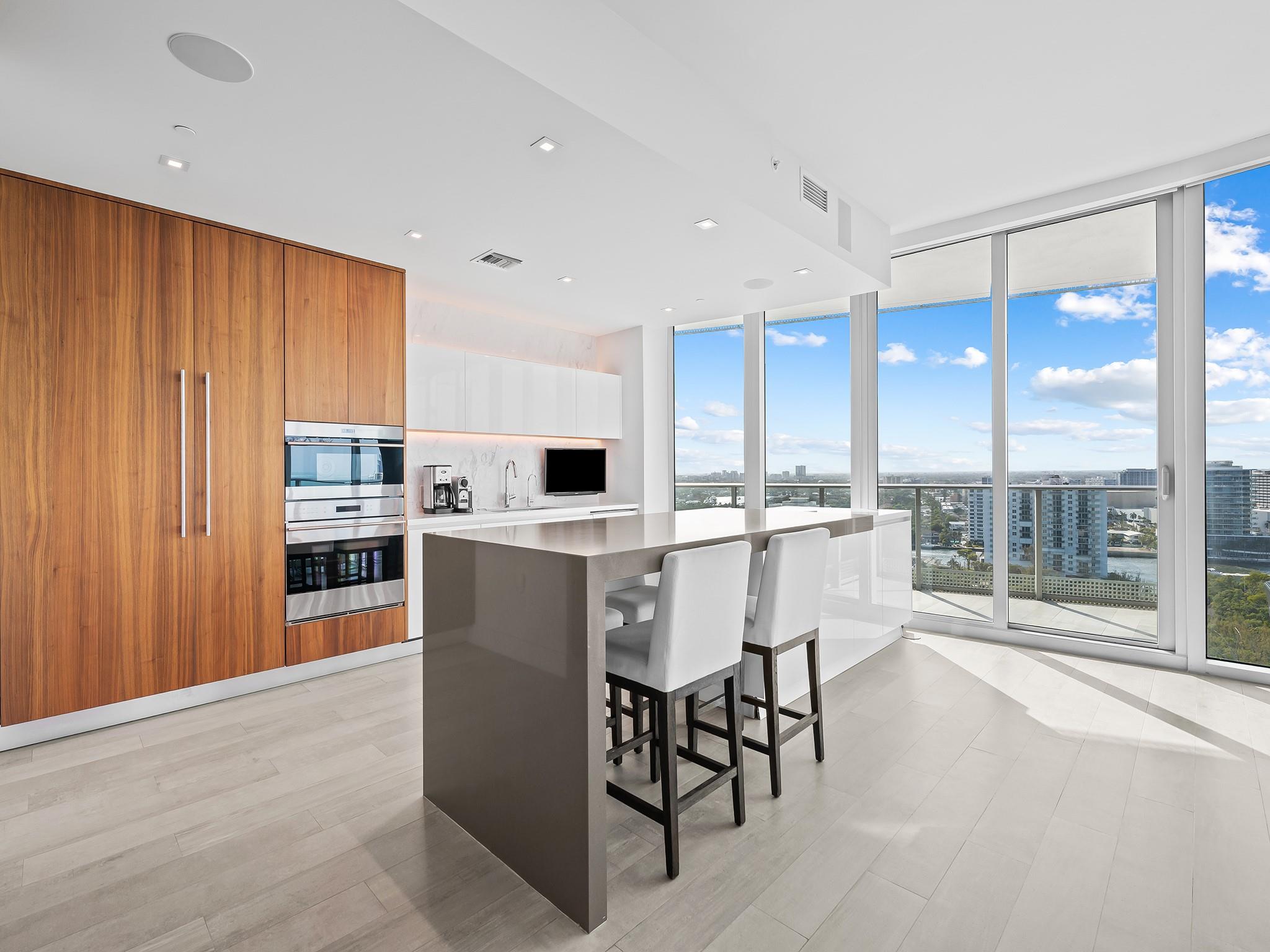 Paramount - Residential