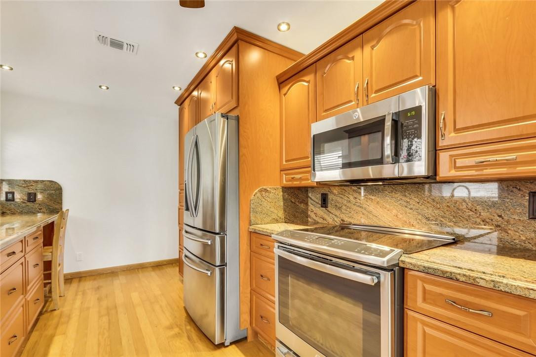 The Meadows Of Crystal La - Residential