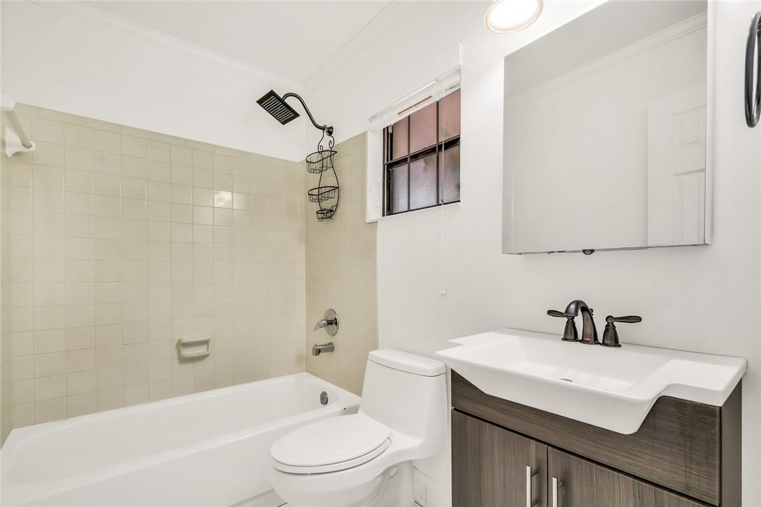 The Meadows Of Crystal La - Residential