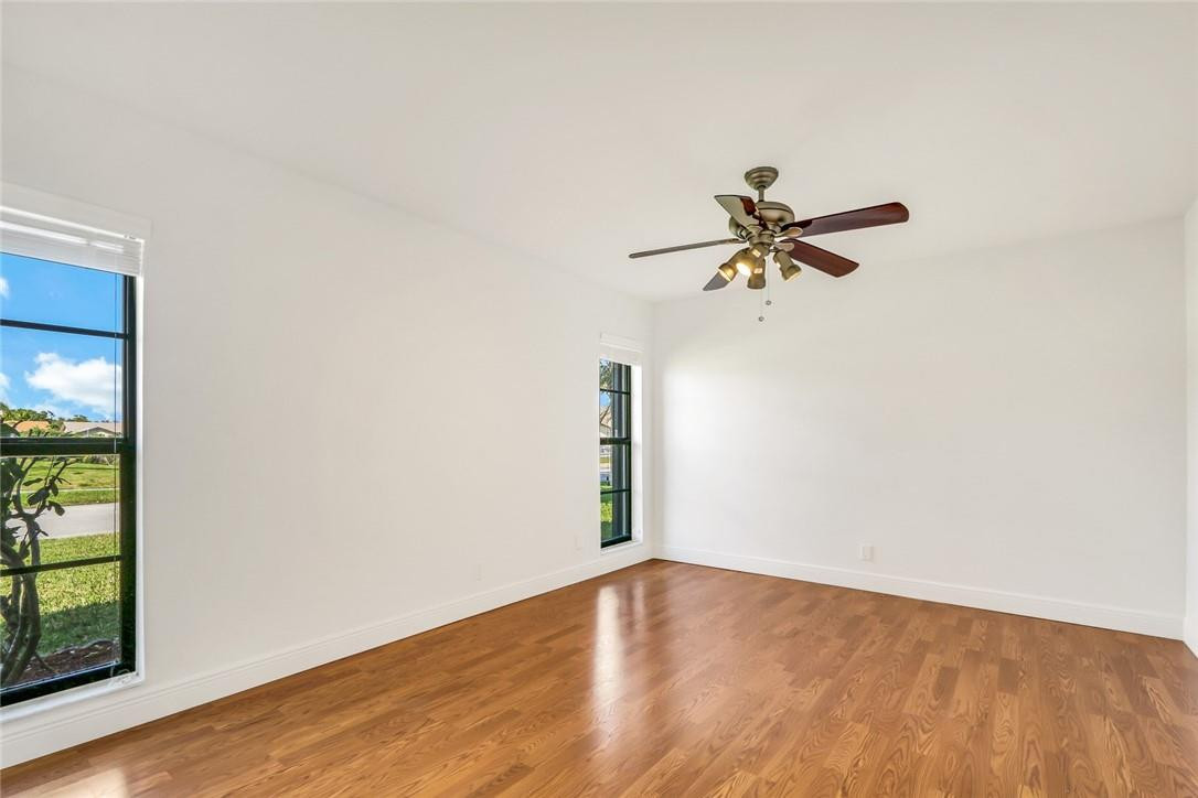 The Meadows Of Crystal La - Residential