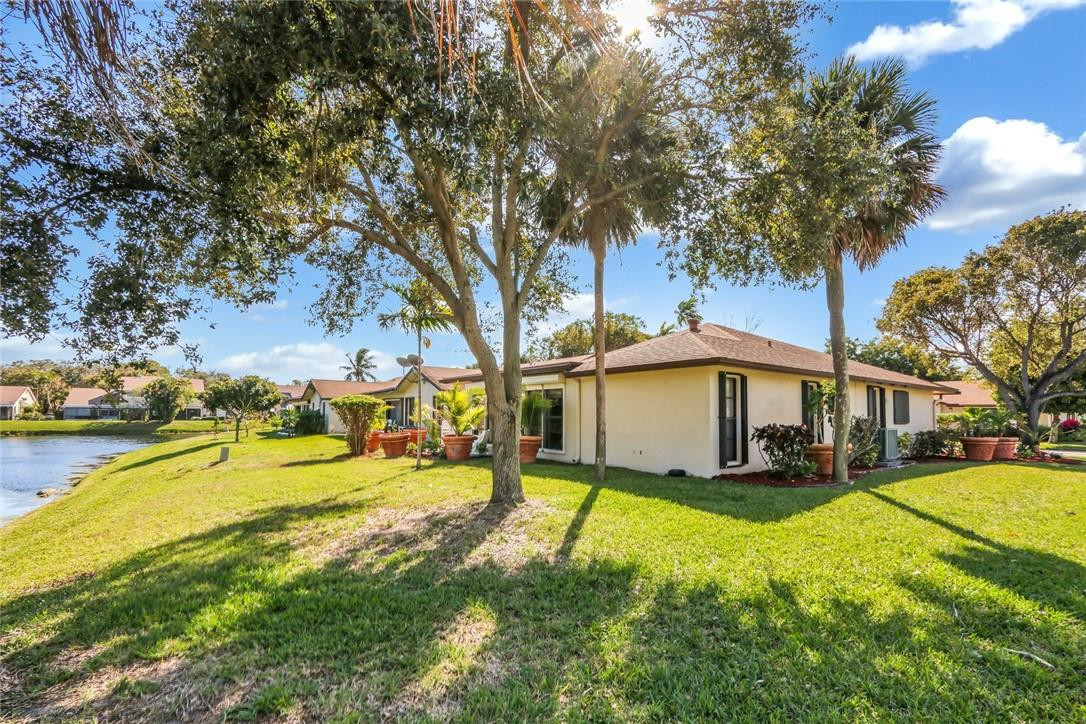 The Meadows Of Crystal La - Residential