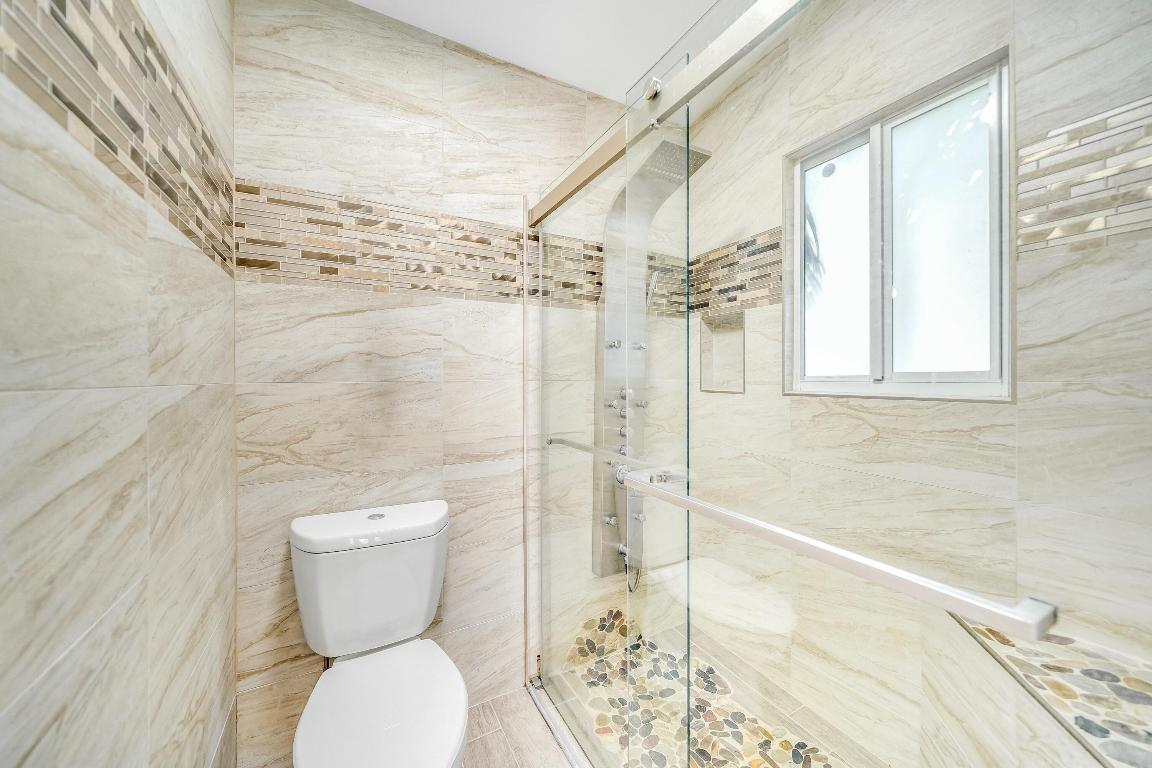 BEACHWOOD HEIGHTS - Residential