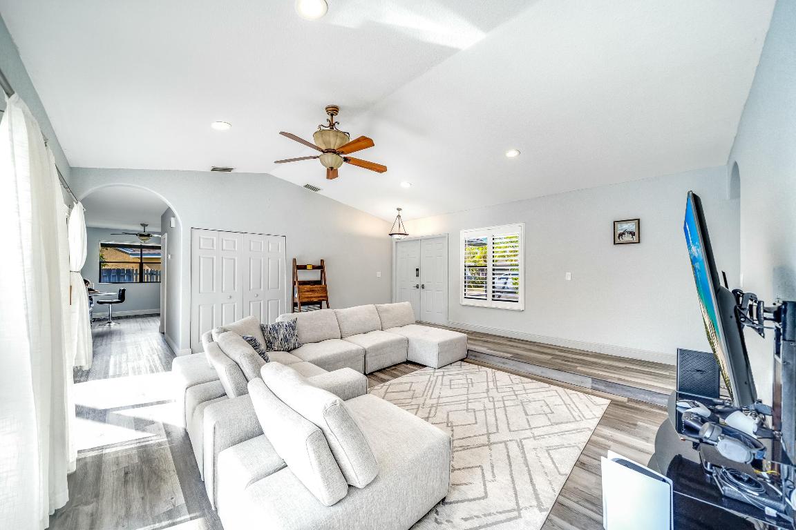 BEACHWOOD HEIGHTS - Residential