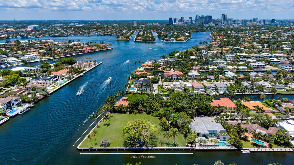 Photo of 1000 Riviera Isle Drive, Fort Lauderdale, FL 33301 (MLS # B26042914)