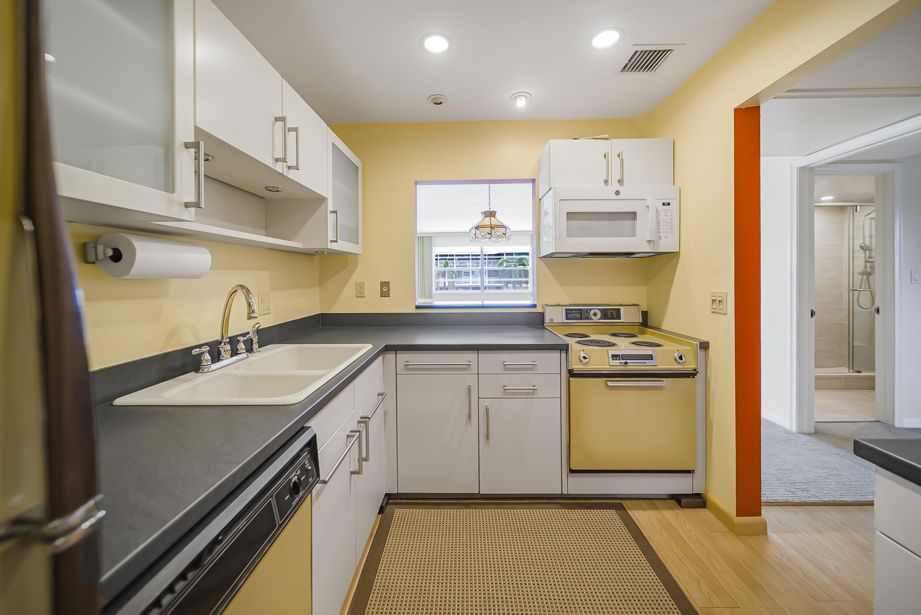 3105 NE 28th Street 2b