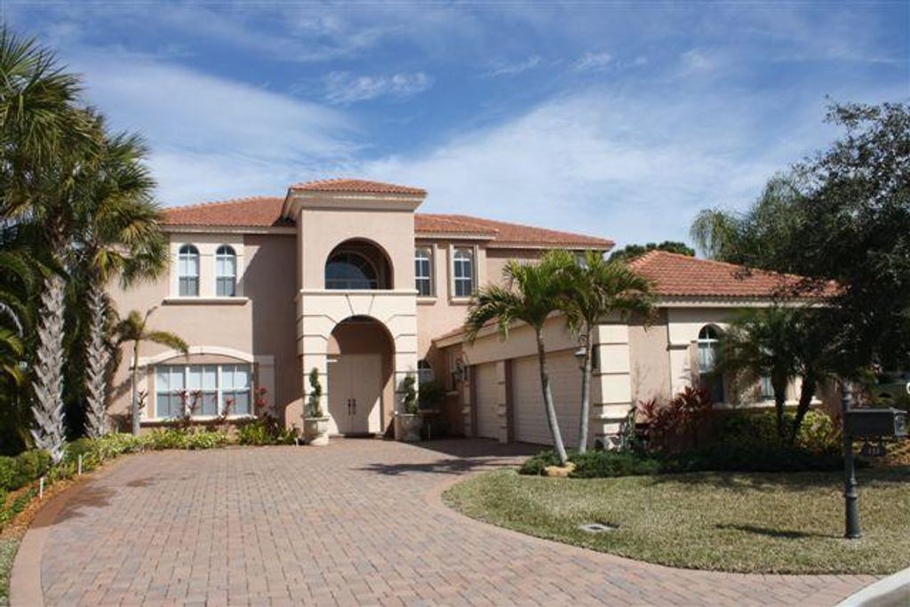 Photo of 133 Sedona Way, Palm Beach Gardens, FL 33418 (MLS # R10707180)