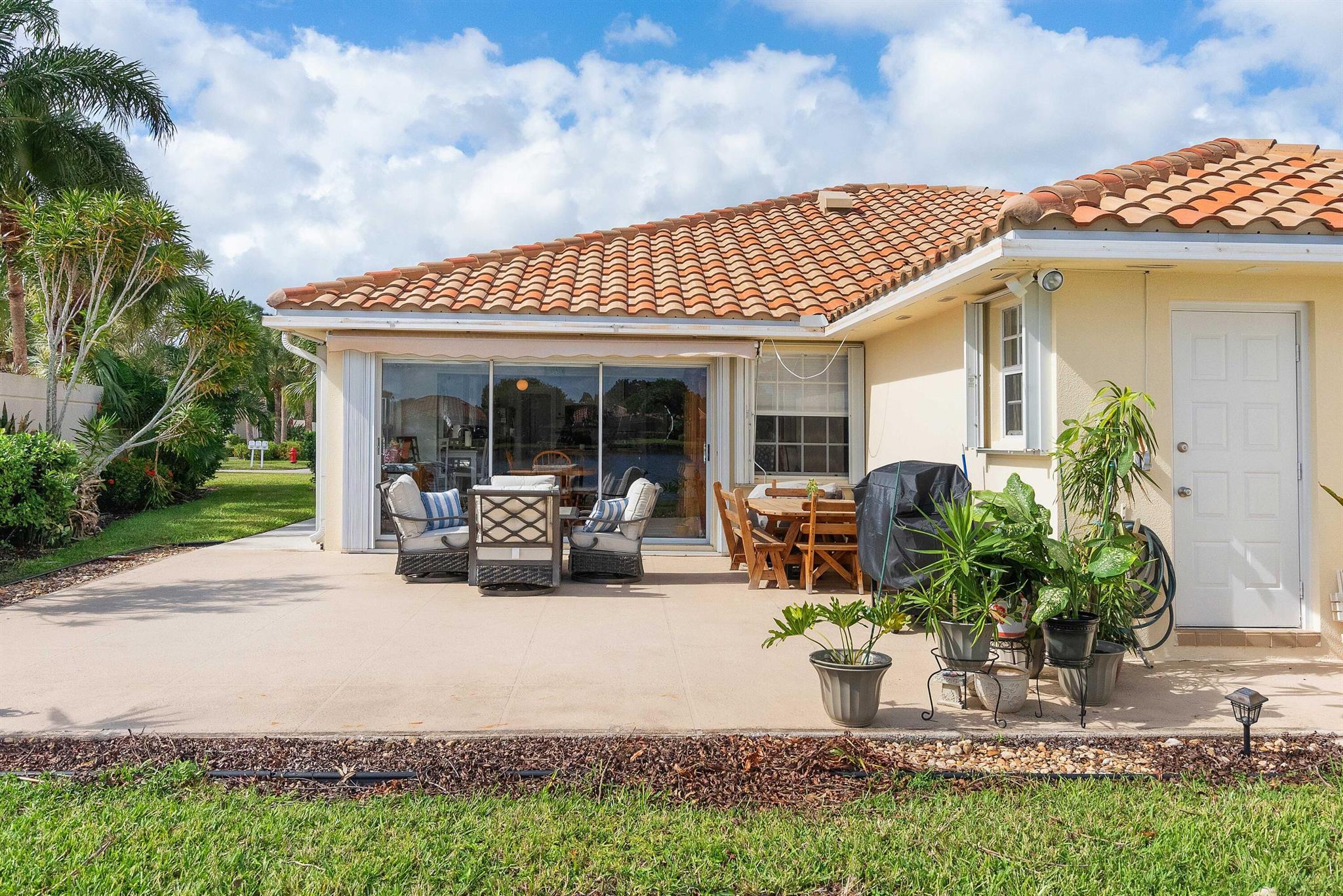 DOUBLE TREE - Residential