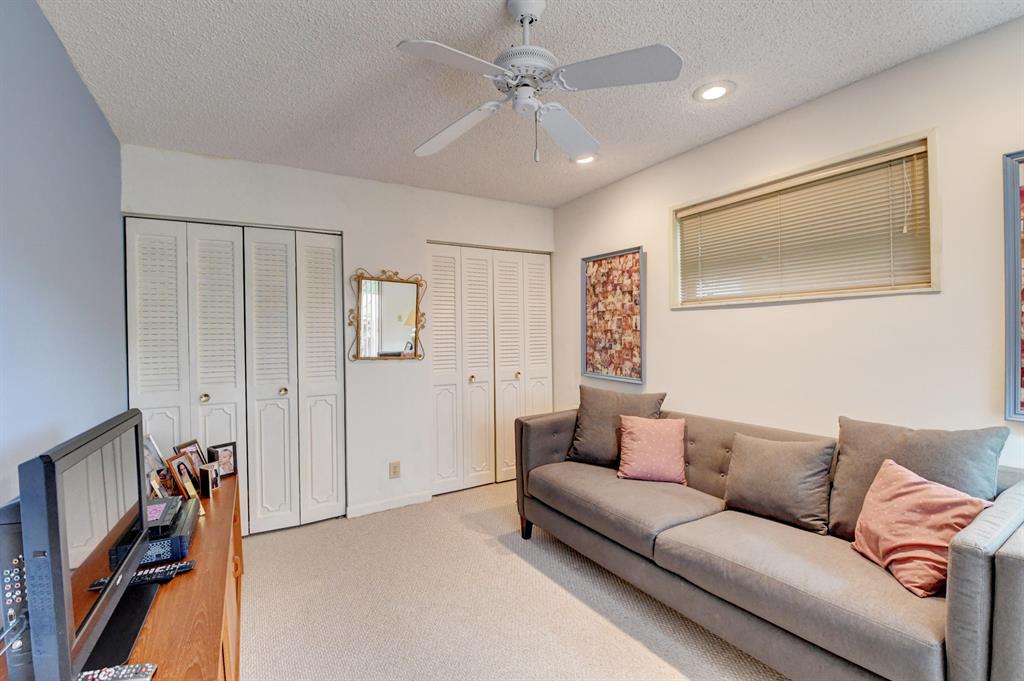 RAINBERRY BAY - Residential