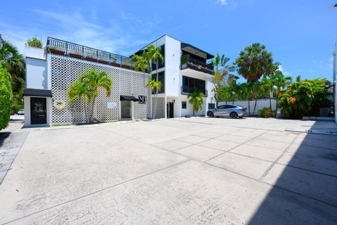 249 Peruvian Avenue 1811 Palm Beach FL 33480