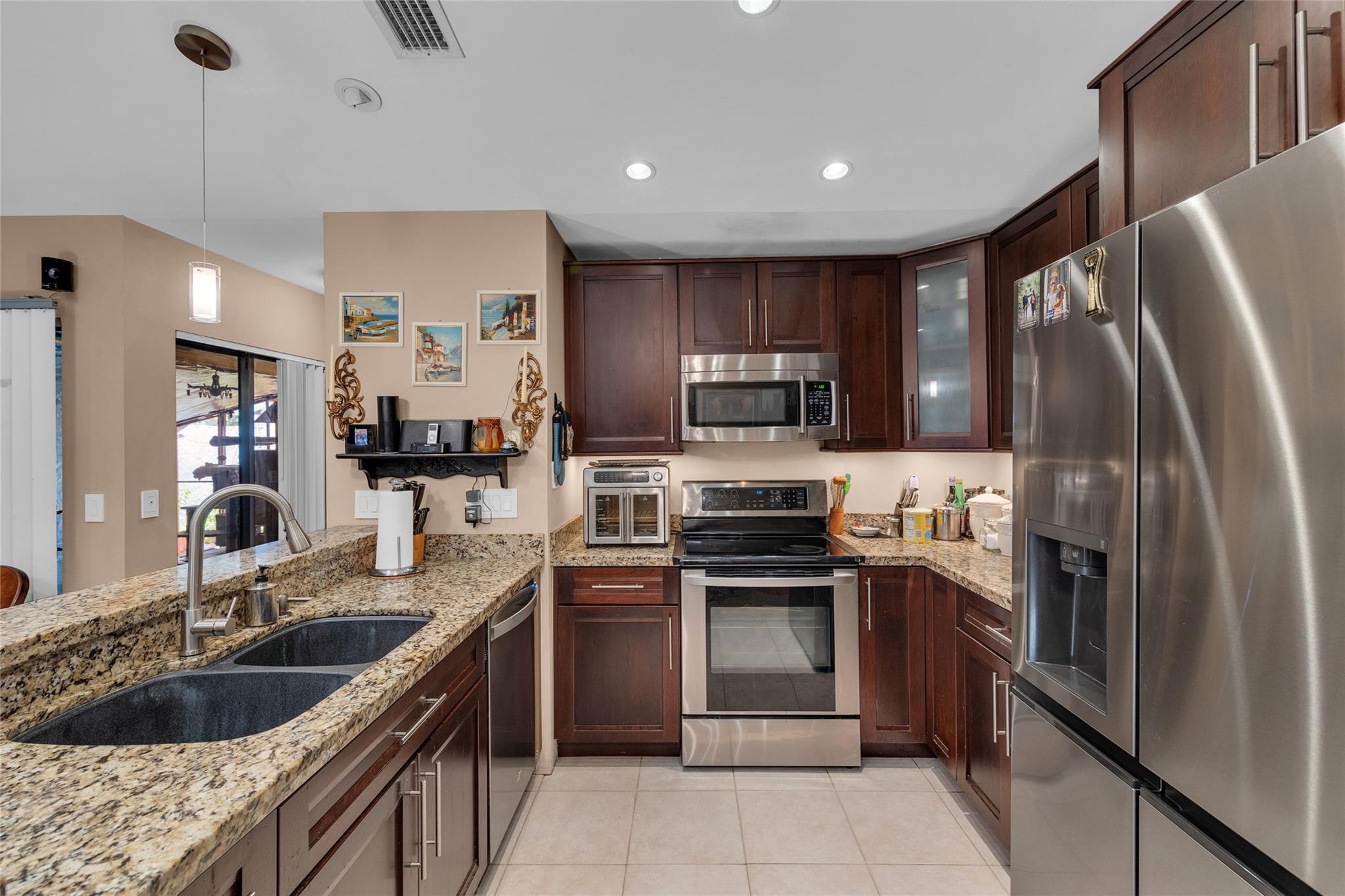 3074 S Oakland Forest Dr 702