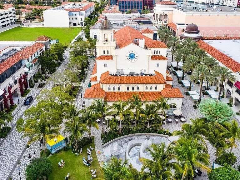 Courtyards in Cityplace - Residential