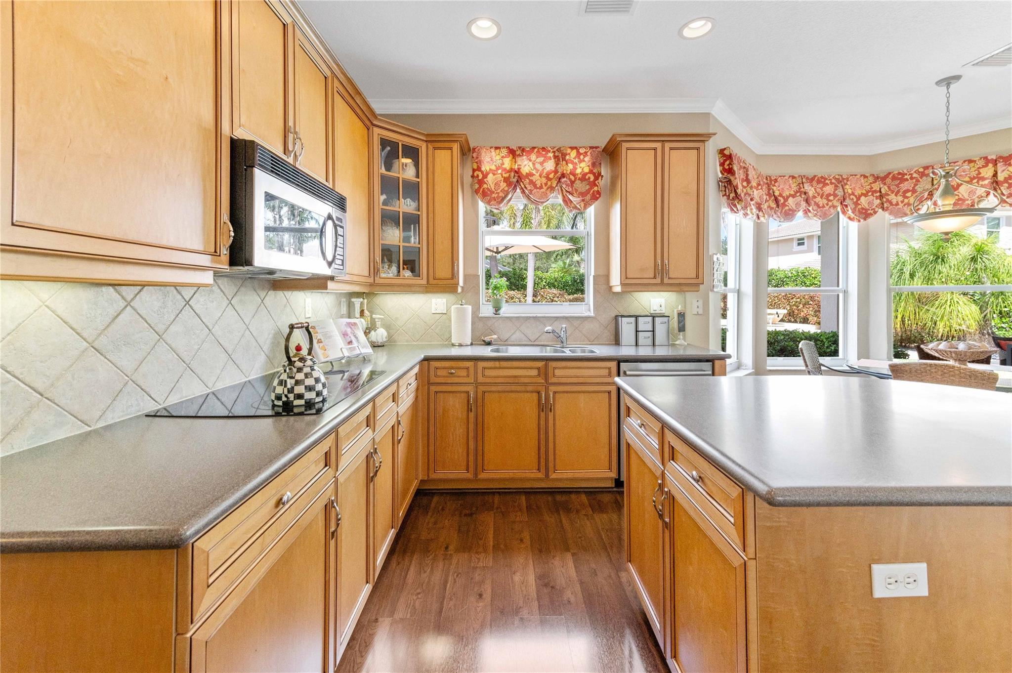 Grand Reserve - Residential