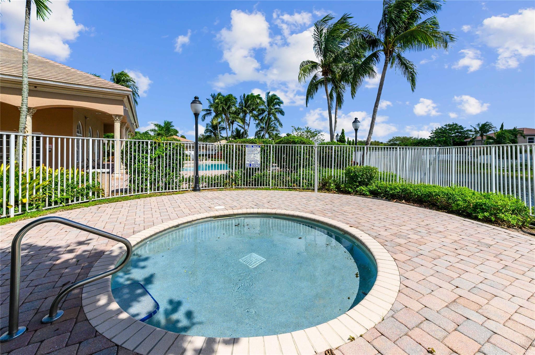 Grand Reserve - Residential