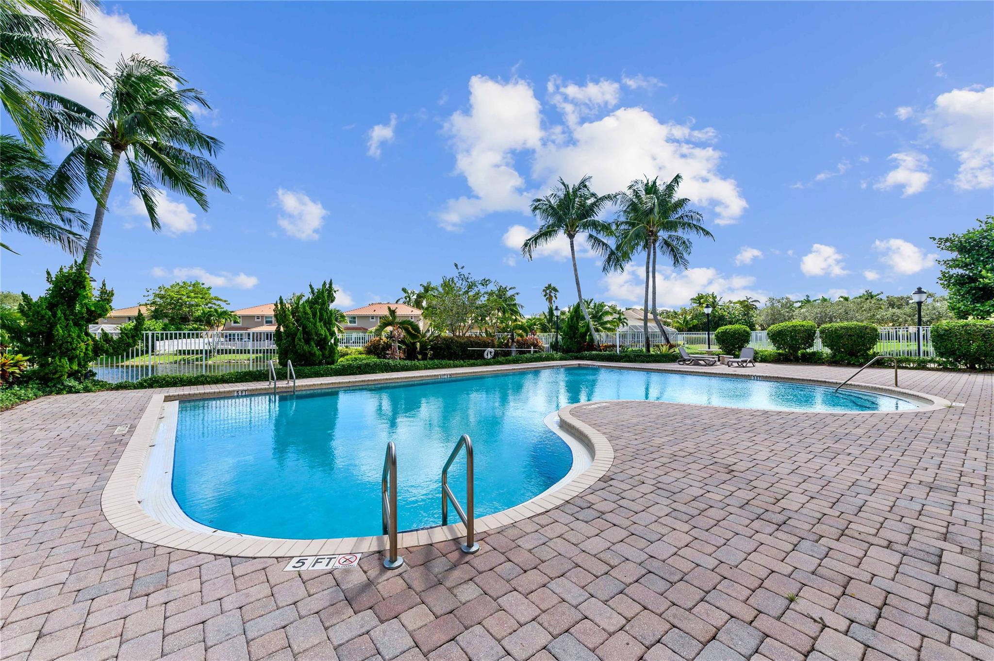 Grand Reserve - Residential