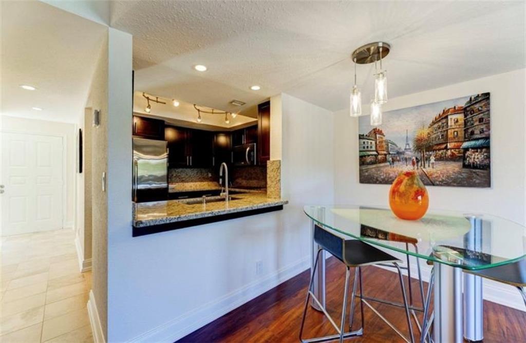 65 Deer Creek Road H211