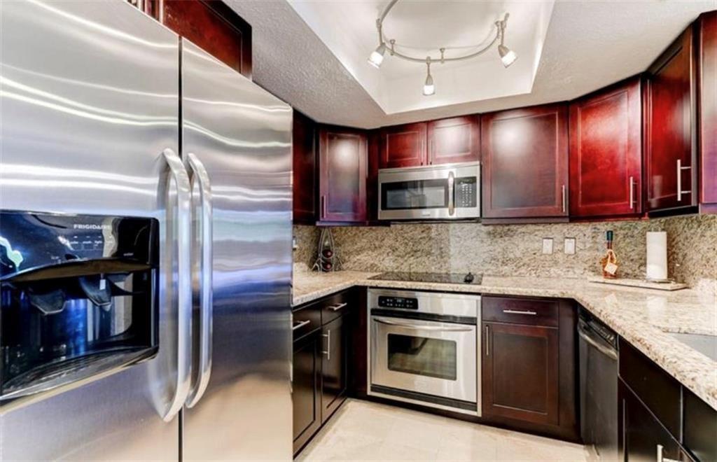 65 Deer Creek Road H211