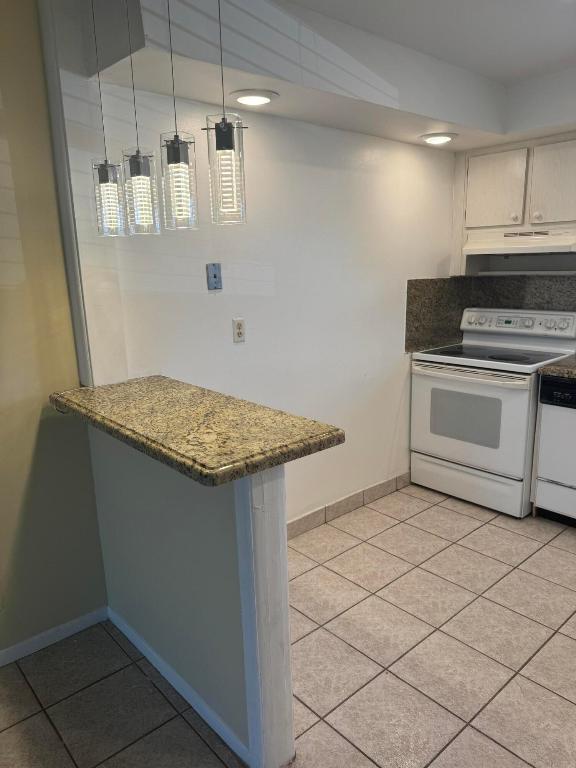 2804 Crosley E Drive E Apt E