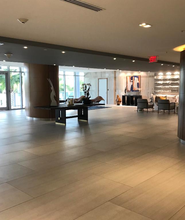 RIVA CONDOMINIUM - Residential Lease