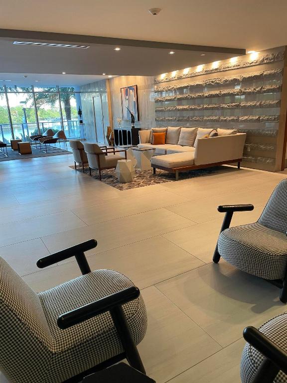 RIVA CONDOMINIUM - Residential Lease