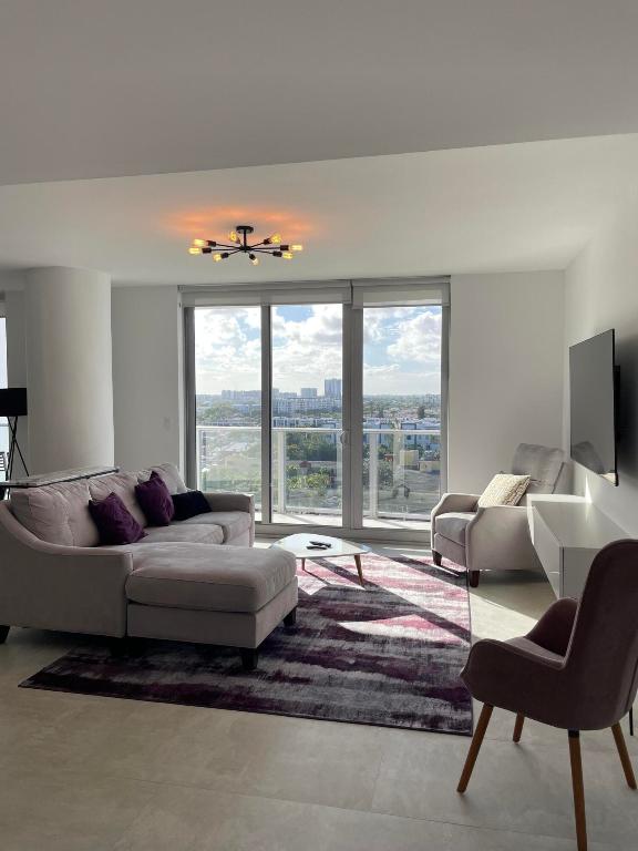 RIVA CONDOMINIUM - Residential Lease