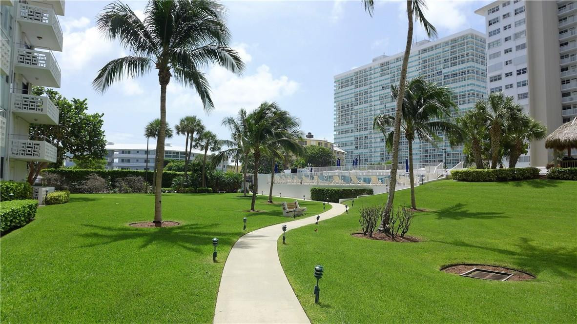 Breakwater Towers - Residential