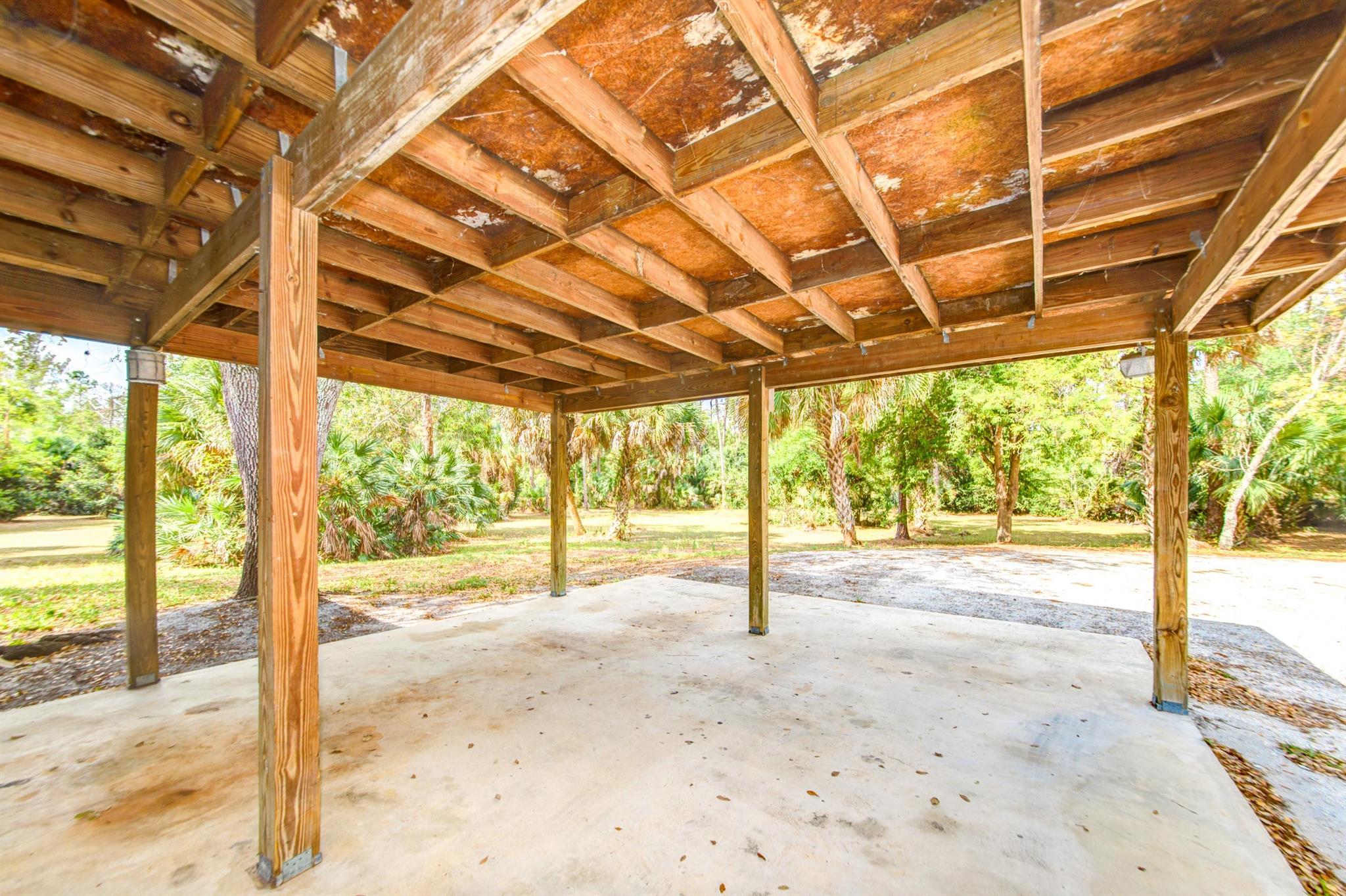 LOXAHATCHEE GROVES - Land