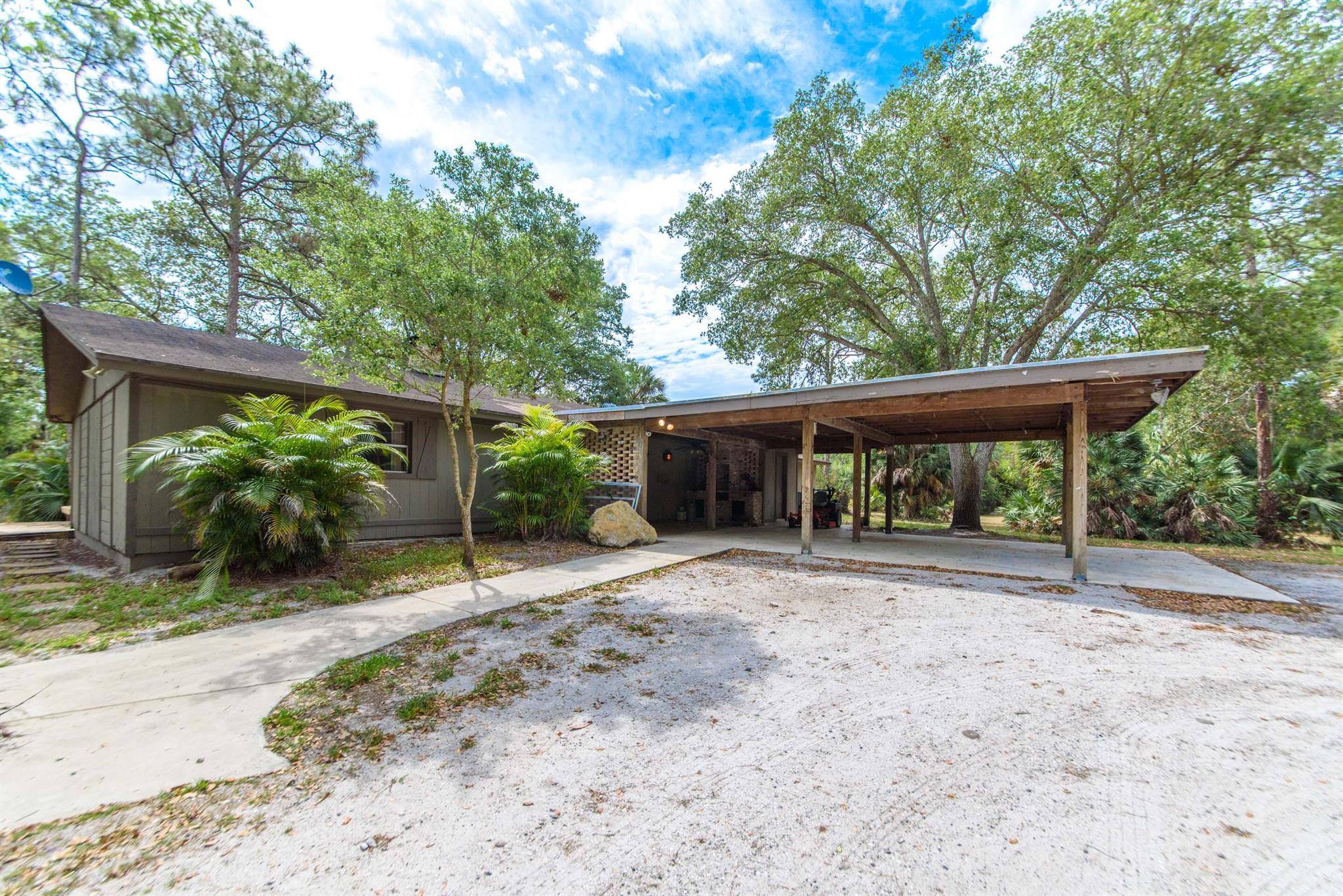 LOXAHATCHEE GROVES - Land